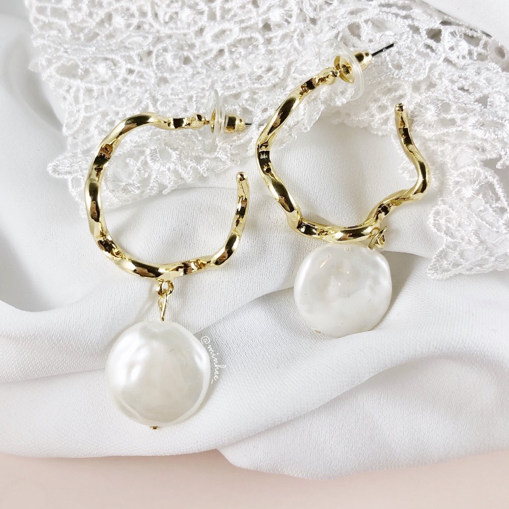 Wavy Pearl Drop Statement Earrings - Picture 1 of 6